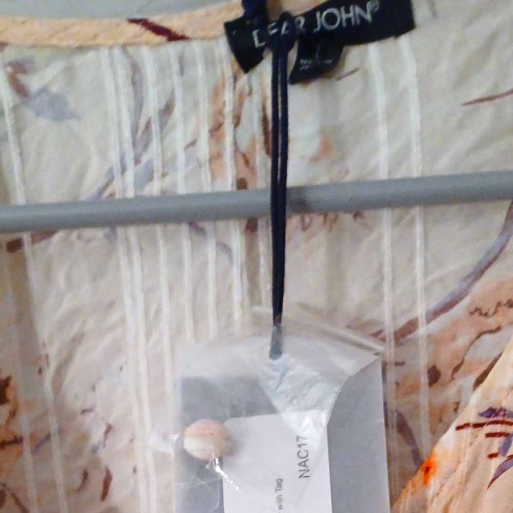 Dear John Blouse. Still with Tags. 55.00